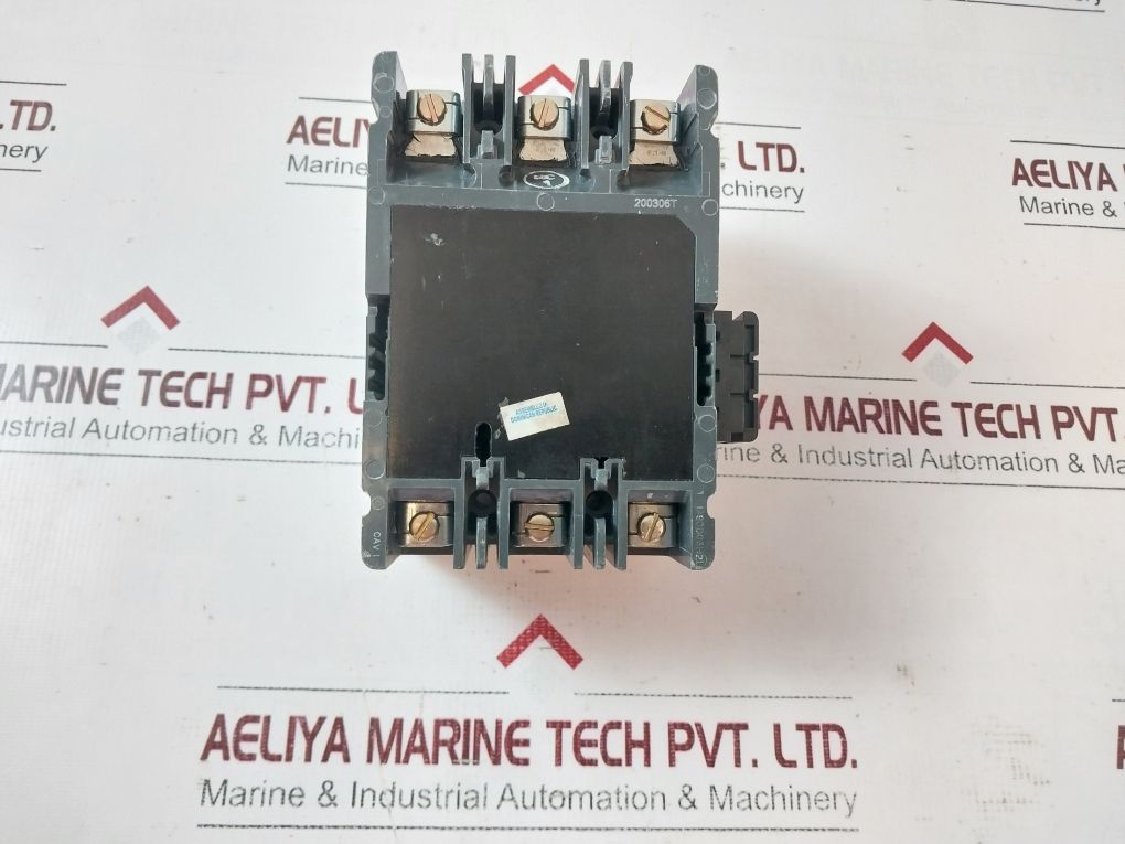 Eaton Hfd3015Lu16 3-p Industrial Circuit Breaker