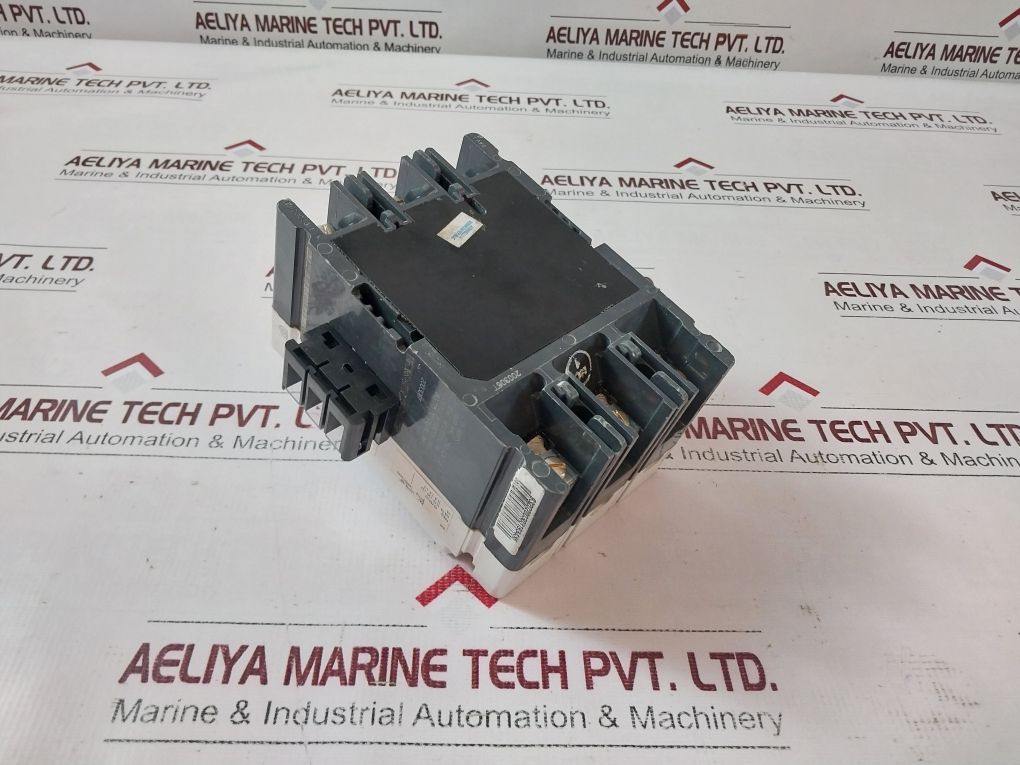 Eaton Hfd3015Lu16 3-p Industrial Circuit Breaker