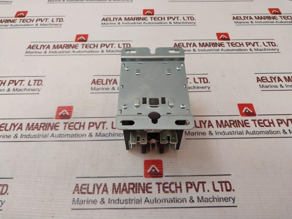 Eaton Xtcddp3P30 Ac Magnetic Contactor 40Amp 660V 50/60Hz