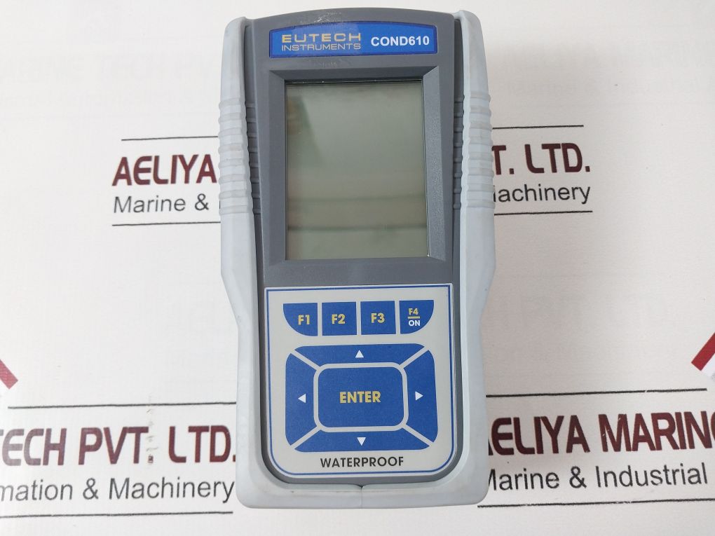 Eutech Cond 610 Waterproof Handheld Conductivity Meter Set