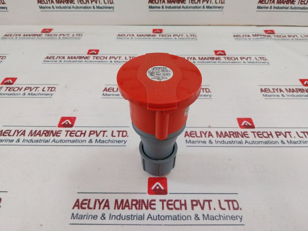 Famatel 23303 Connector 32A 3P+N+ 6H