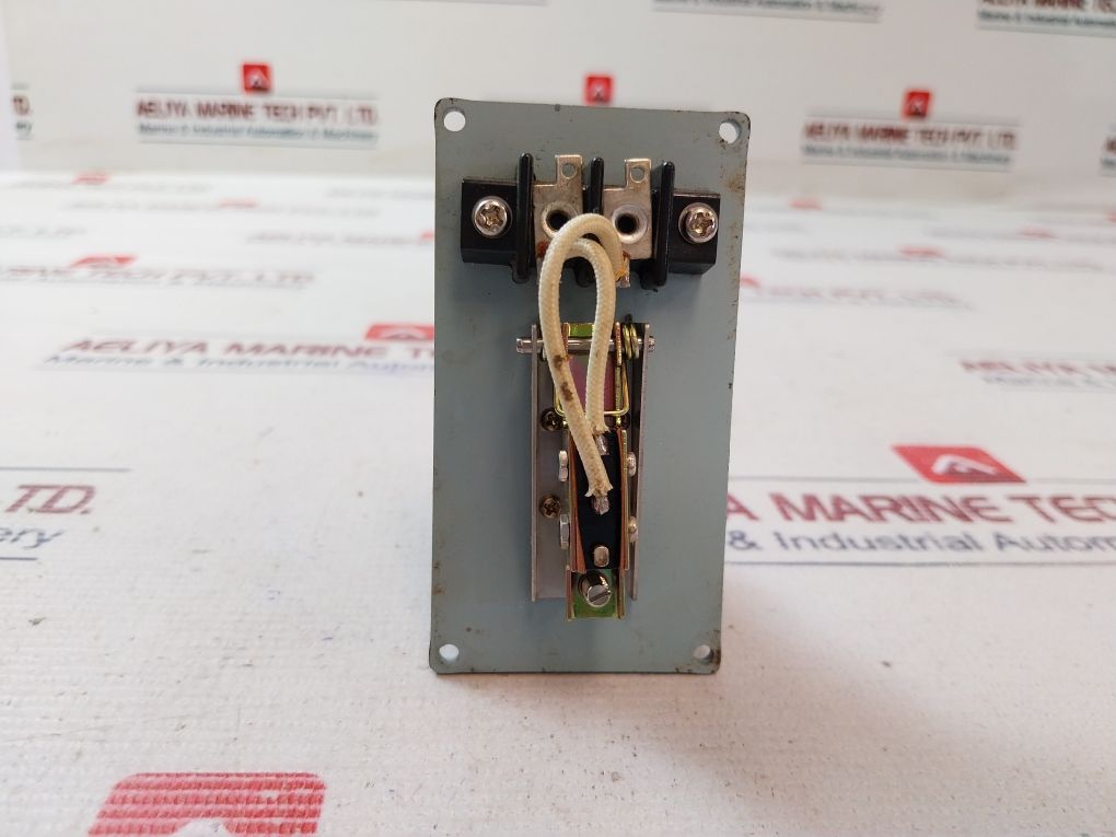 Fenwal 23110 Temperature Controller 5A