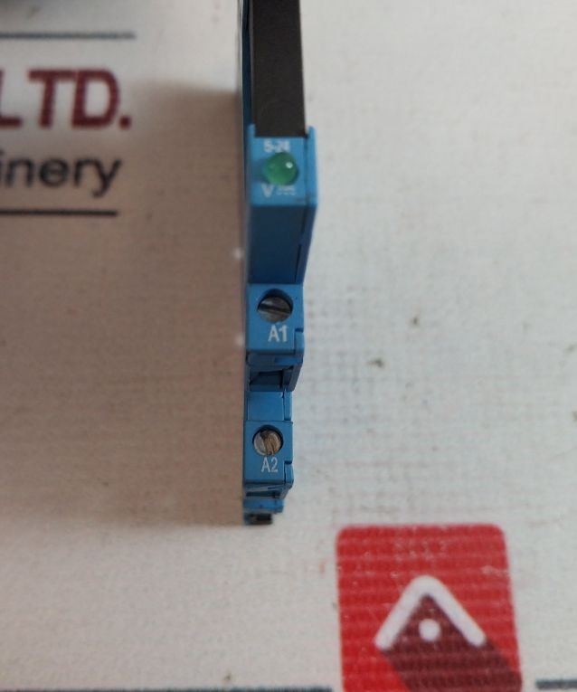 Finder 34.81.7.024.9024 Relay 6A 250V/300V