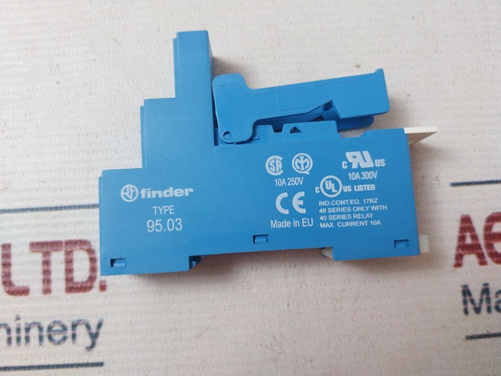 Finder 95.03 Relay Socket 10A 300V