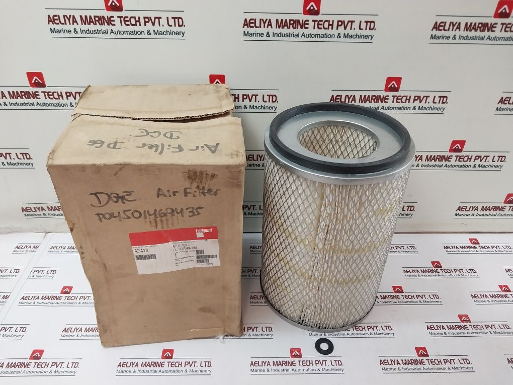 Fleetguard Af418 Air Filter 299418