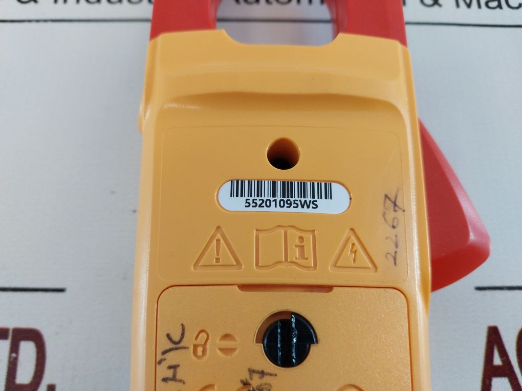 Fluke 302+ Clamp Meter