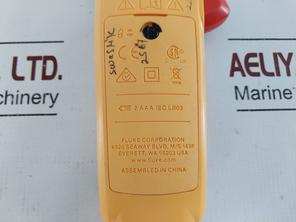 Fluke 302+ Clamp Meter