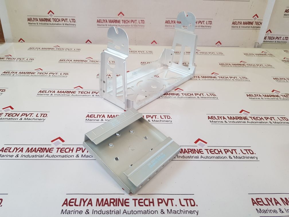 Foxconn 700-23935-01 Mounting Bracket Set 700-35299-01