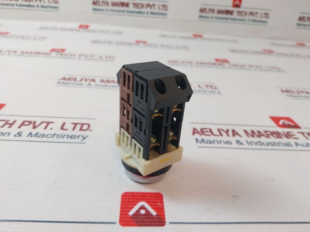 Fuji Electric Ah30-f-0143 Push Button Switch 250V 6A