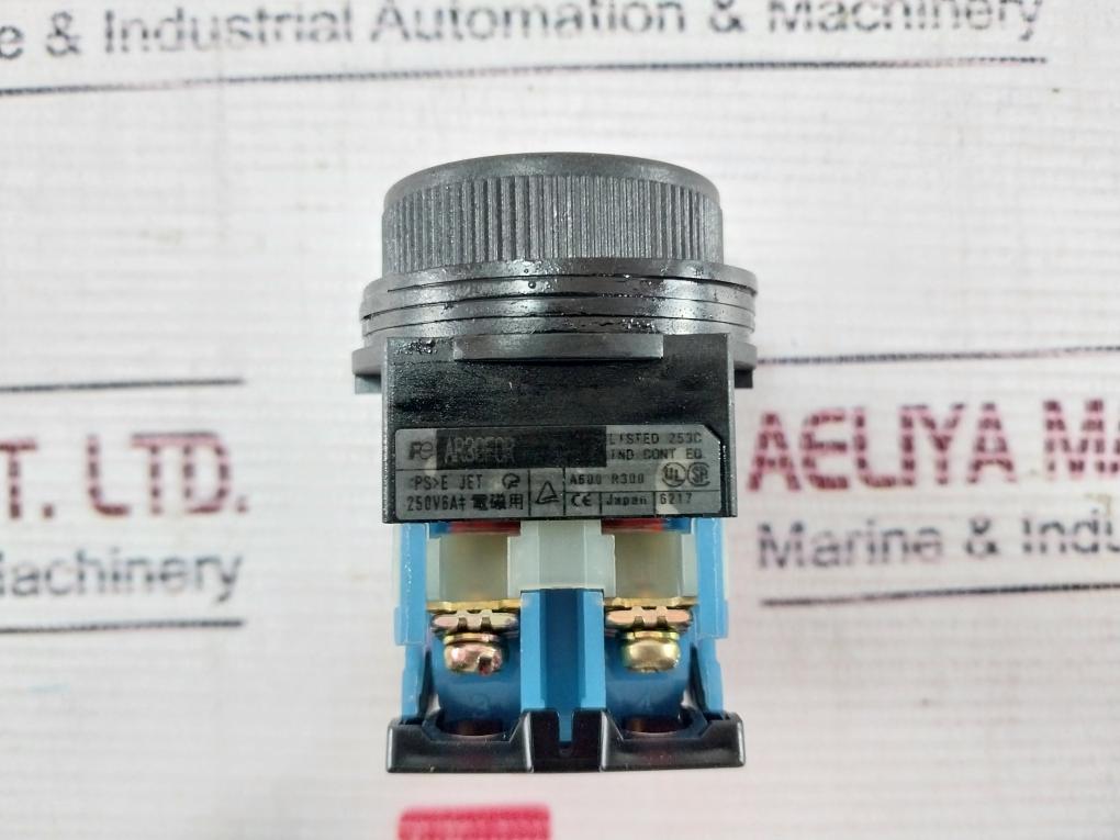Fuji Electric Ar30F0R Red Pushbutton Ar30F0R-11R