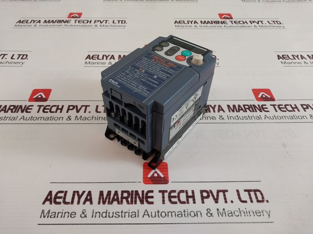 Fuji Electric Frn0.4C1S-7A Frequency Converter