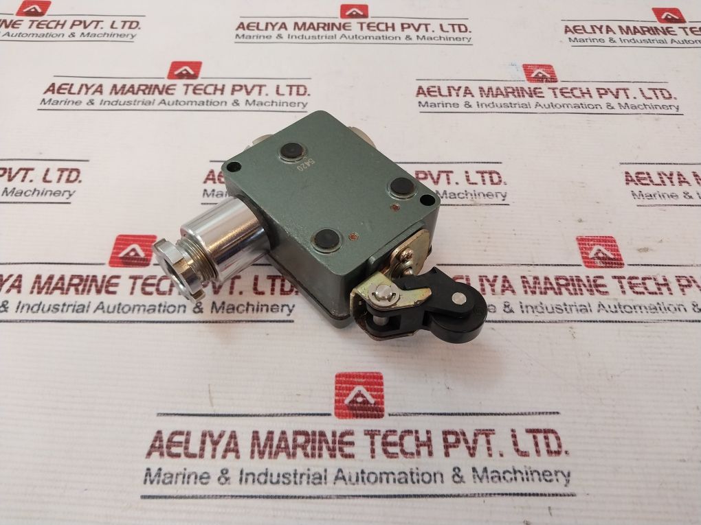 Fuji Electric K244G0 R-2S Limit Switch