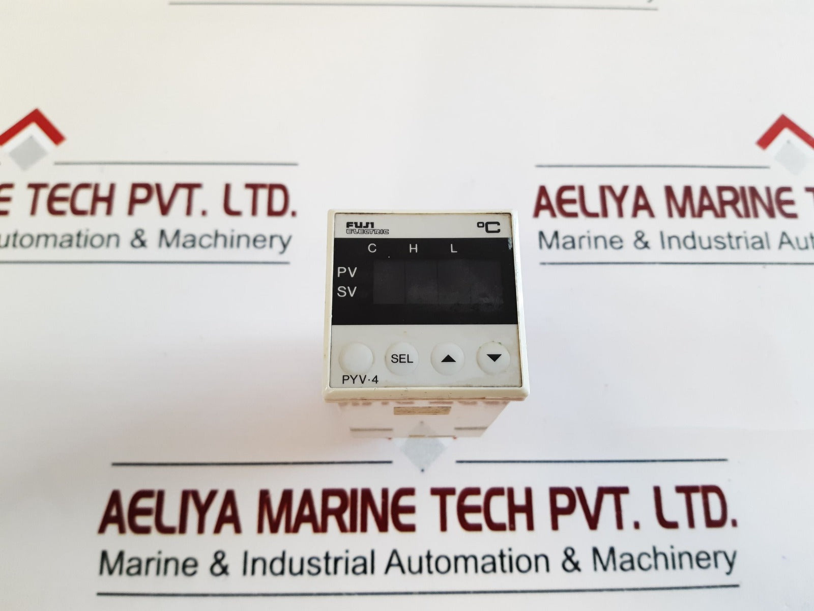 Fuji Pyv4Tay1-0Y Temperature Controller Pyv-4