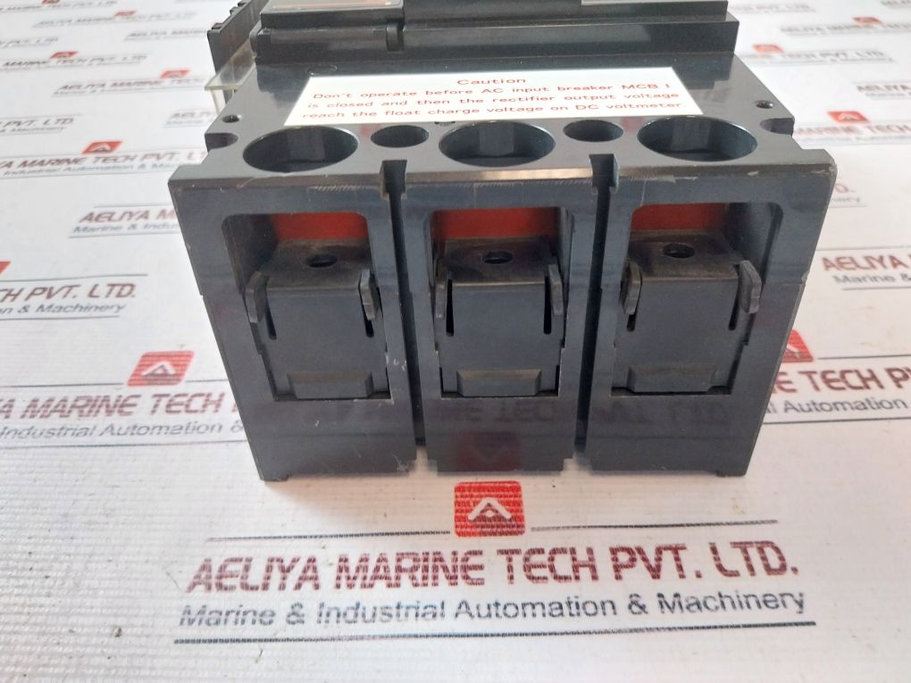 Fuji Electric Sa403R Auto Breaker 3P Ac 690V Dc 250V