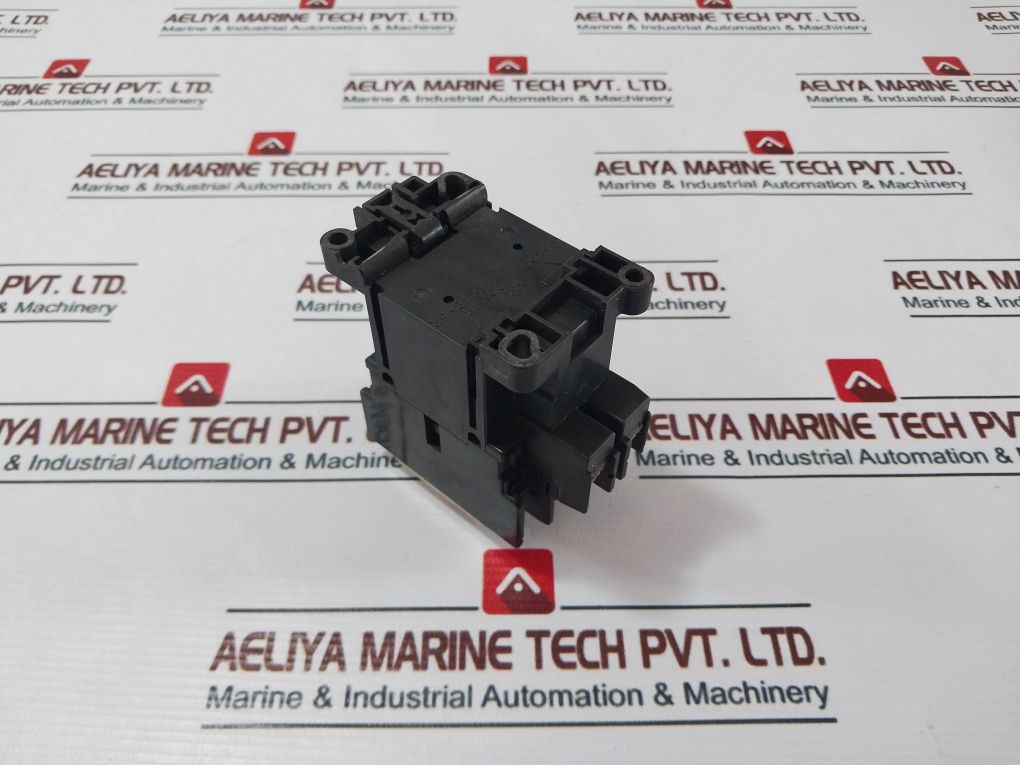 Fuji Electric Sh-4 Magnetic Contactor 4Sh422 400-440V 60Hz