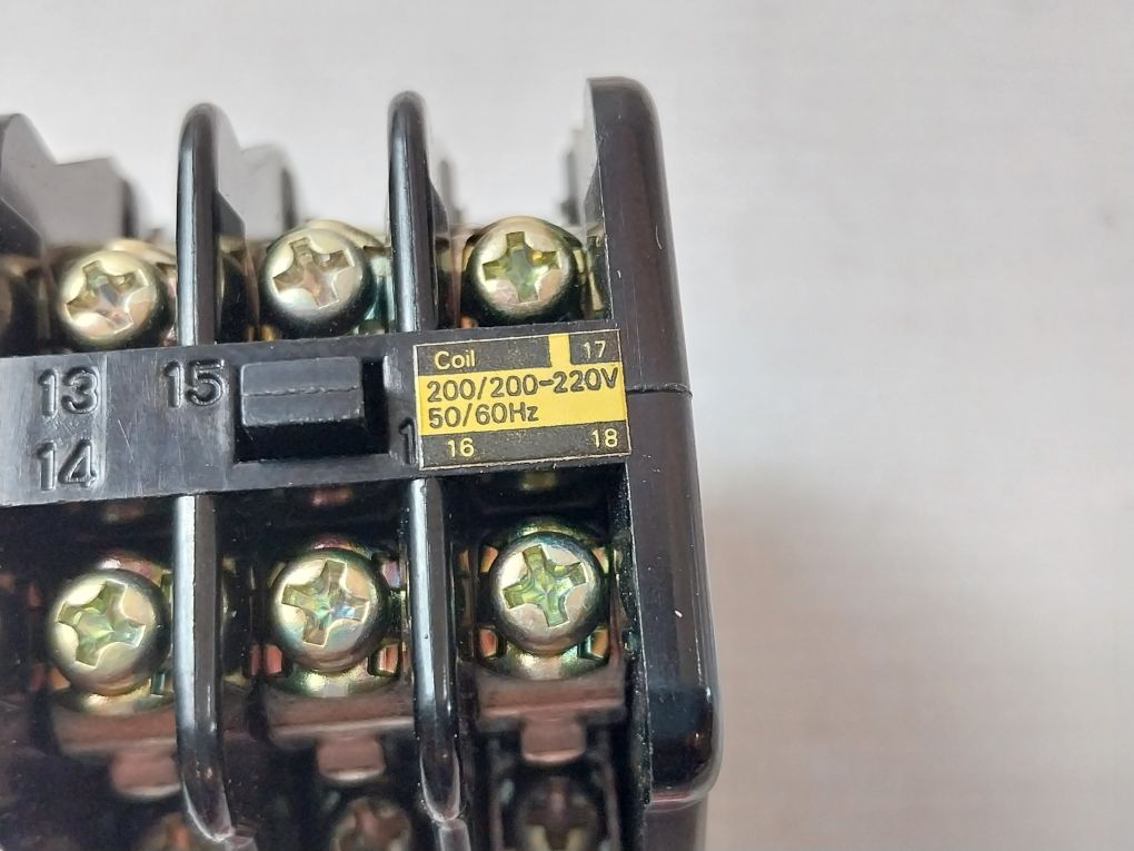 Fuji Electric Src50-2F Control Relay 50/60Hz