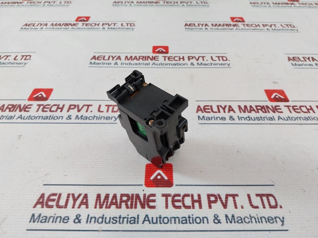 Fuji Electric Src50-2F/X (3A3B) Auxiliary Relay 100-110V 60Hz