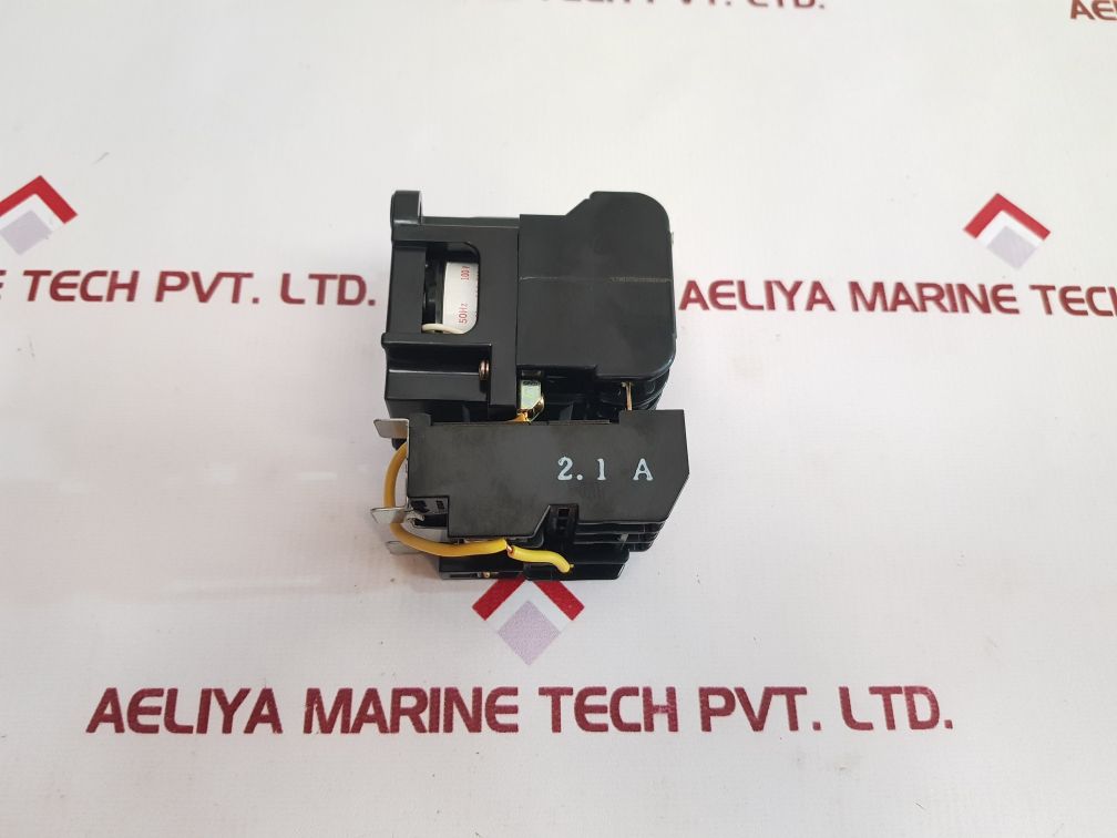 Fuji Electric Srca 3631-05/Uv (4A 1B) Contactor