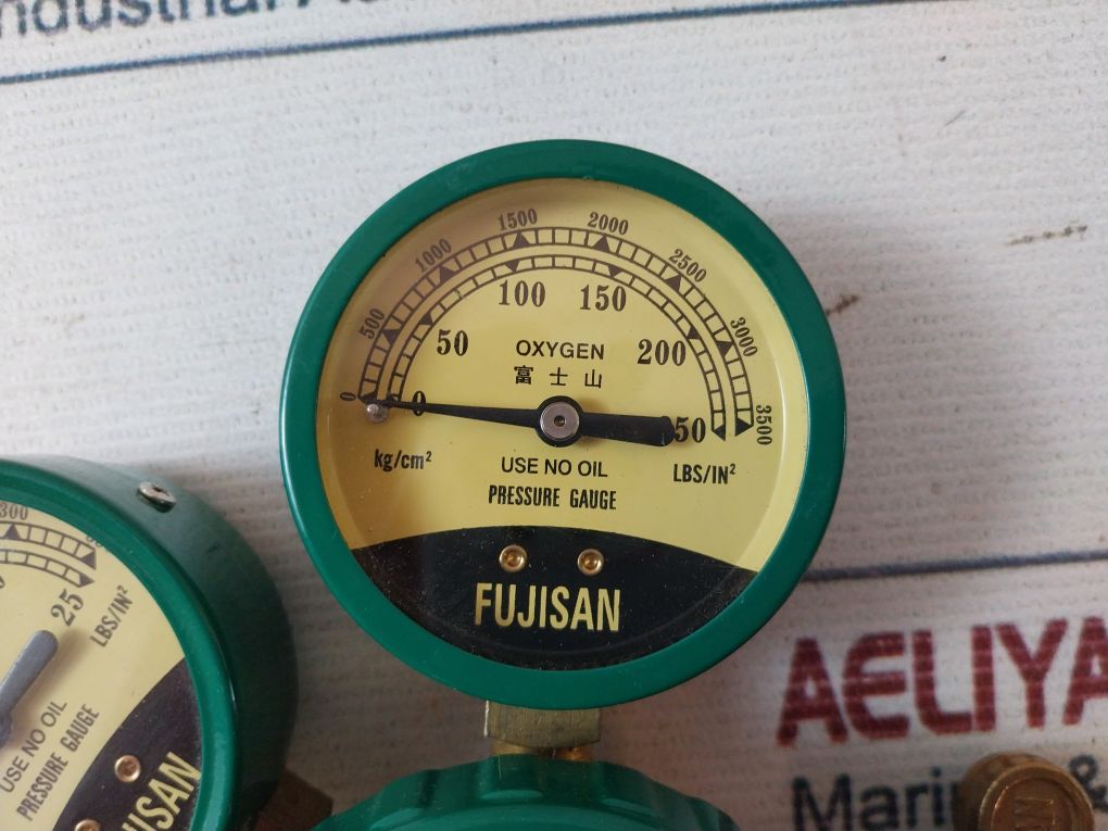 Fujisan B201 Oxygen Regulator With Pressure Gauge