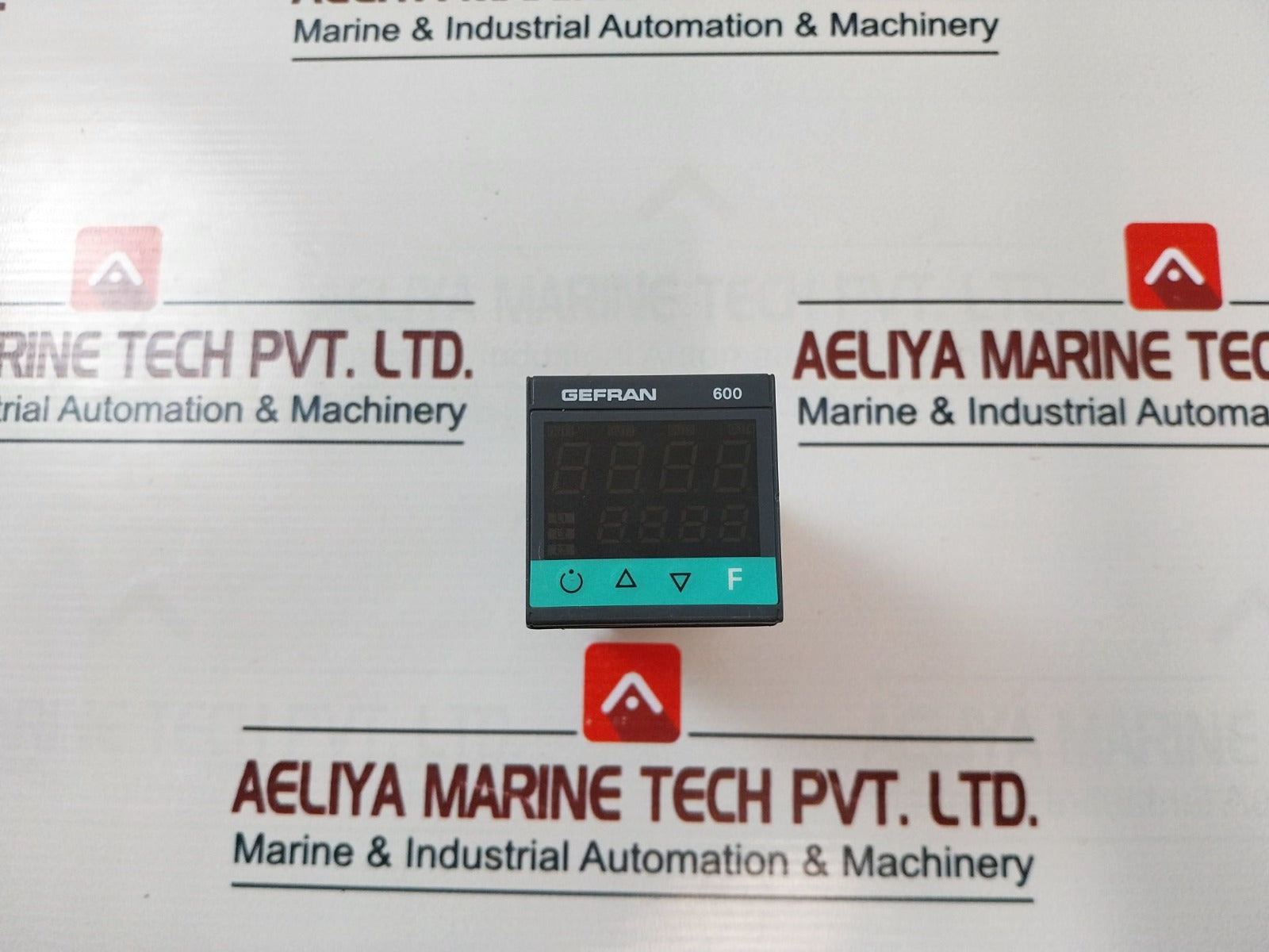 Gefran 600-r-d-0-0-0 Temperature Controller