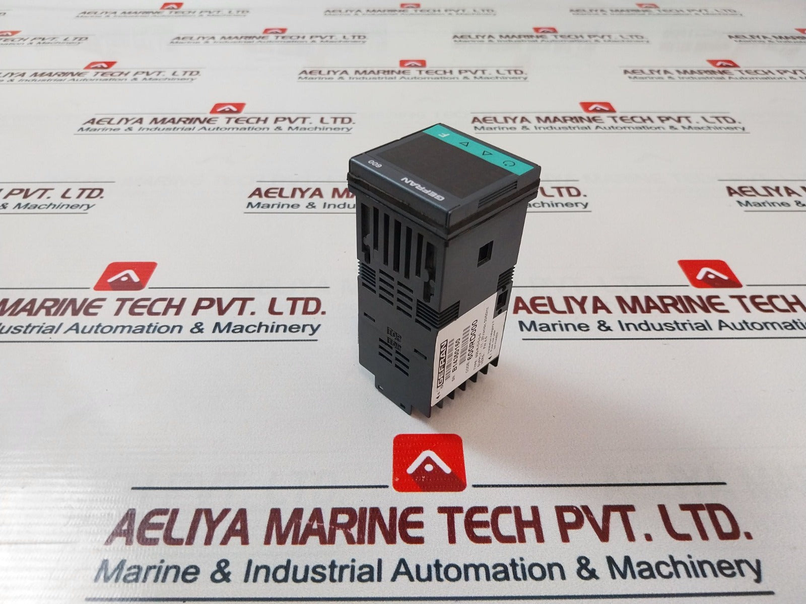 Gefran 600-r-d-0-0-0 Temperature Controller