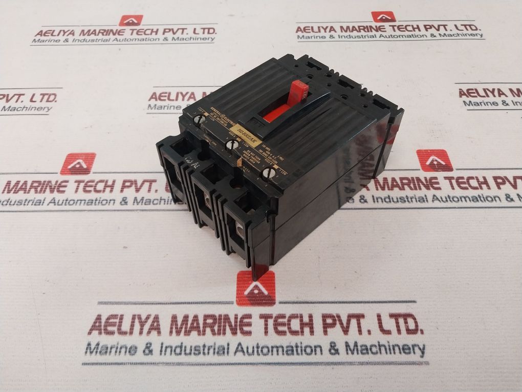 General Electric Thef136M1100 Circuit Breaker