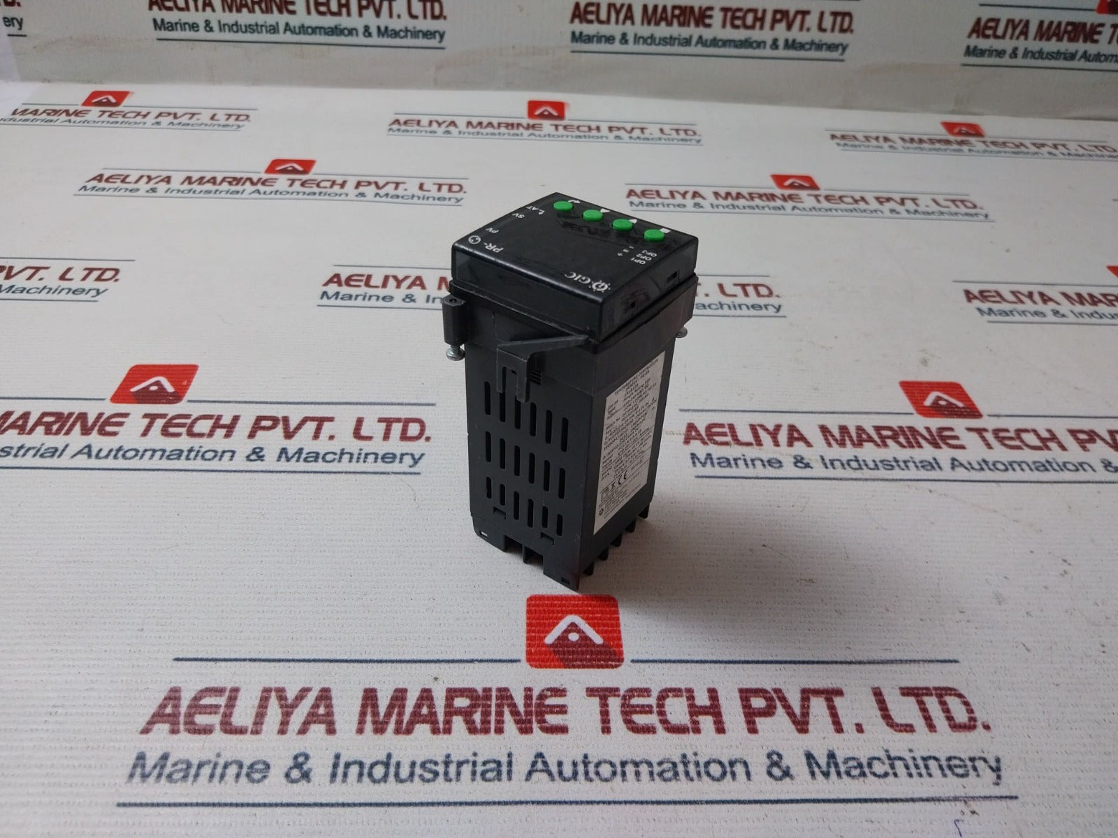 Gic 151B12B Single Acting Pid Temperature Controller 110-240 Vac/Dc