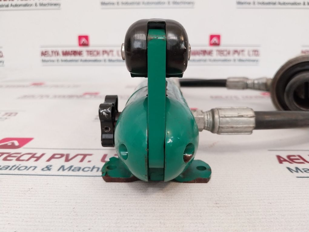 Greenlee 767 Hydraulic Hand Pump Set