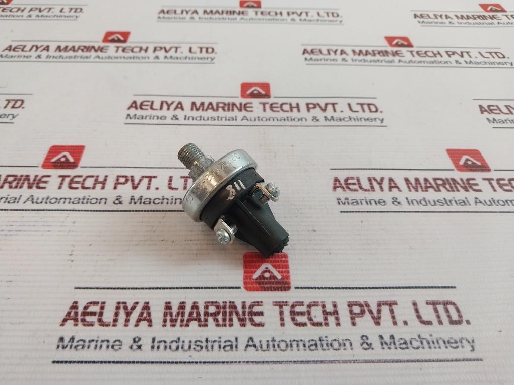 H 32304682-35 09I19 Pressure Switch