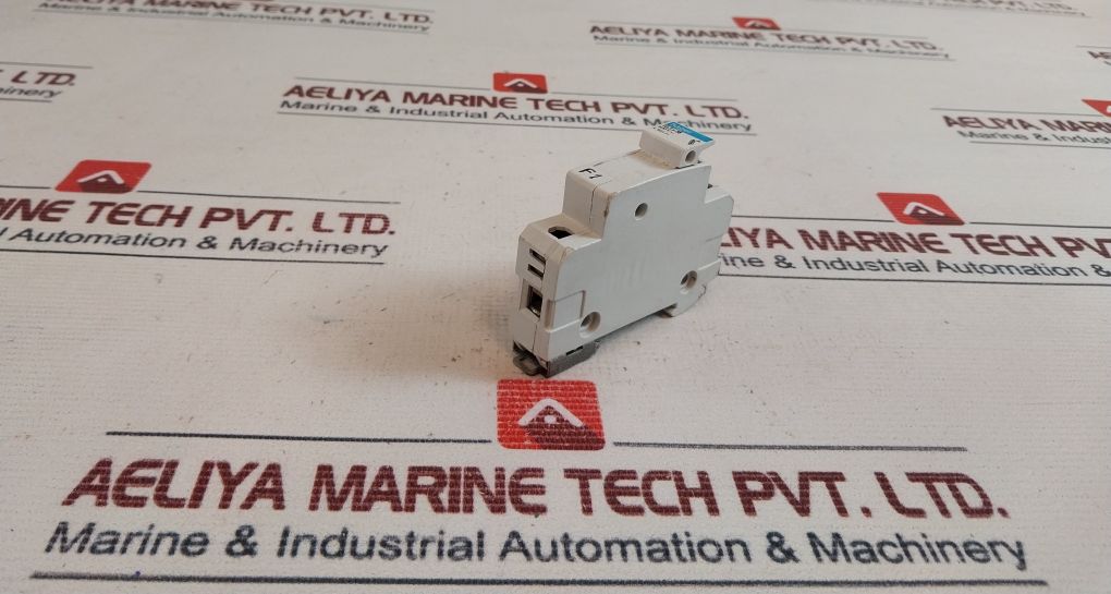 Hager L501 Fuse Holder