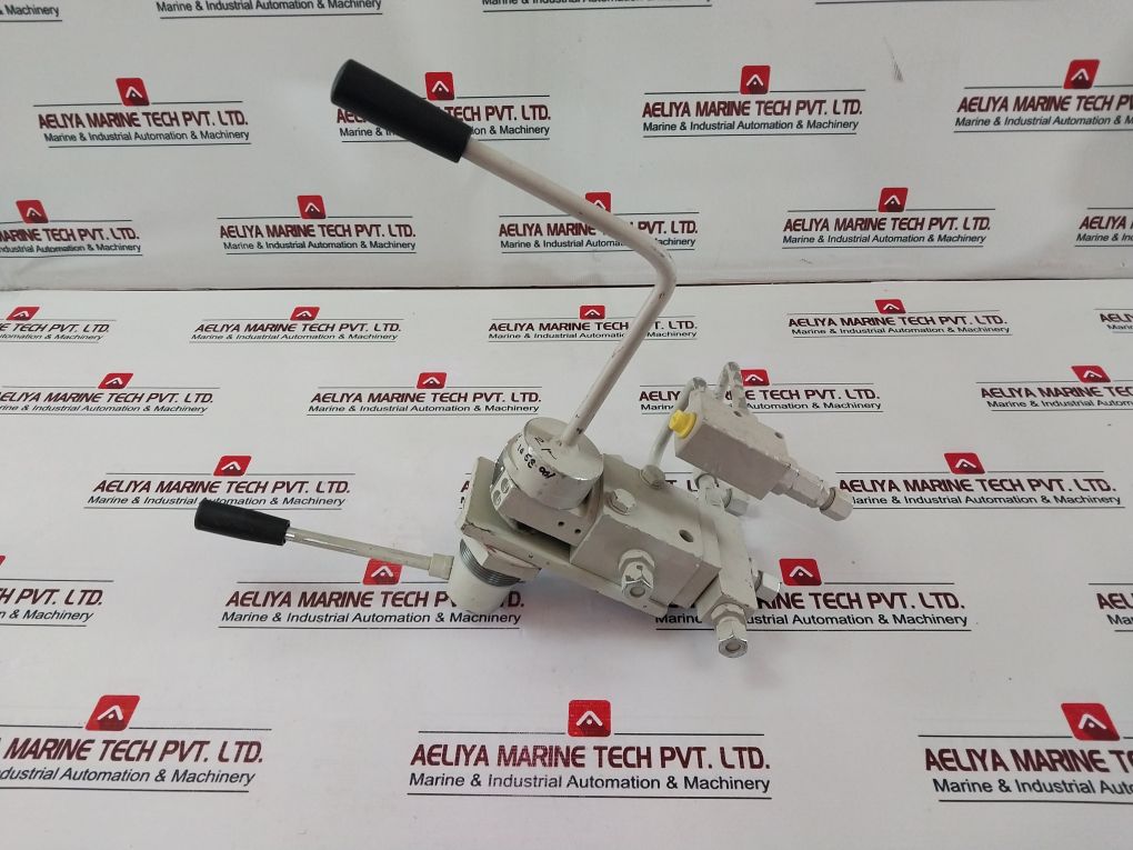Hawe Schoenrock Oil Control 055211000900000 Reversing Slide Valve