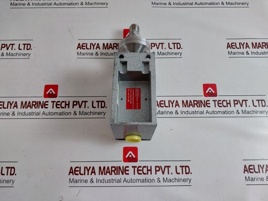 Hnl Series 300 Pressure Switch 3 To 30 Bar Type. S355P 7131 14 7515