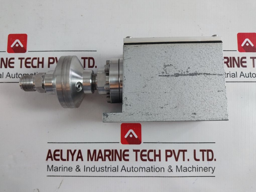 Hnl Series 300 Pressure Switch 3 To 30 Bar Type. S355P 7131 14 7515