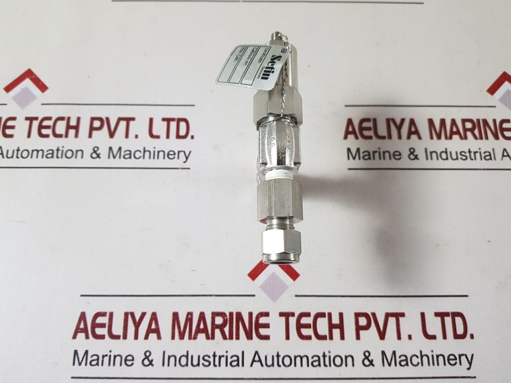 Hoke 6534L4Y Relief Valve 3000Psi For Nitrogen Panel