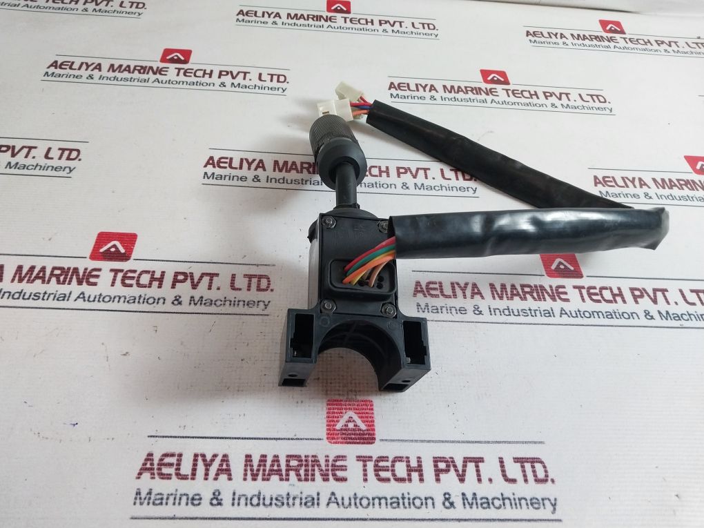 Honeywell 32301131 Lights And Wiper Control