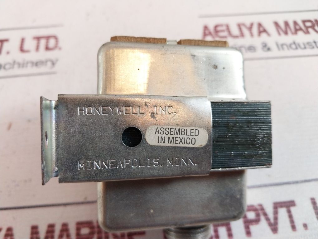 Honeywell At72D Transformer
