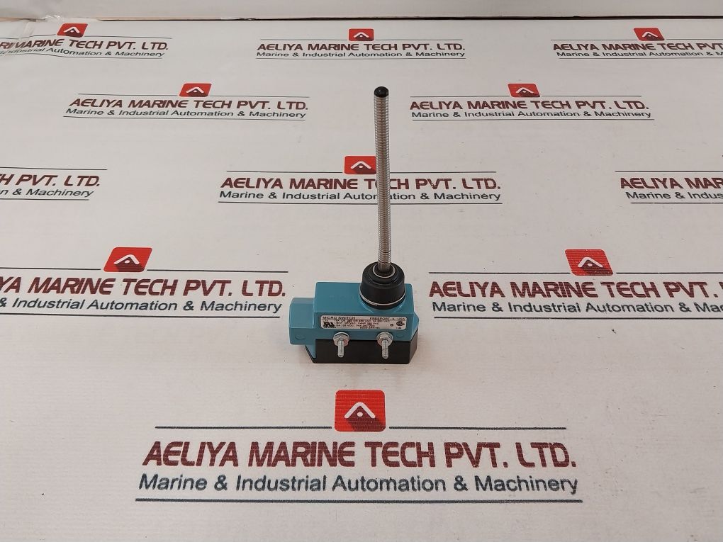 Honeywell Bze6-2Rn183 Limit Switch