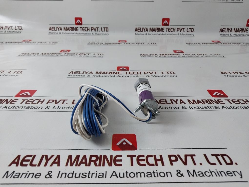 Honeywell C7027A 1023 U.V. Sensor Rev.B