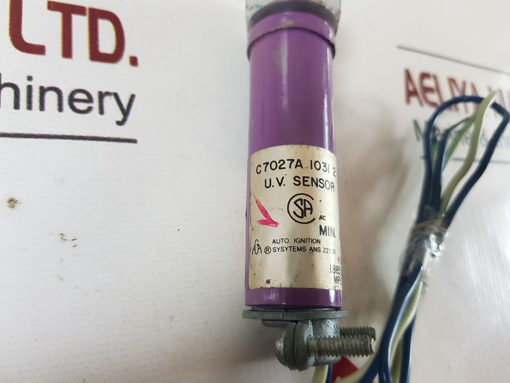Honeywell C7027A 1031 2 U.V. Sensor Rev.E
