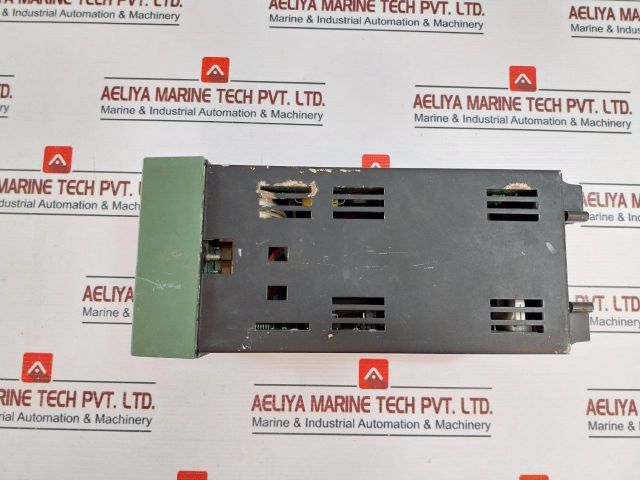 Honeywell Dc3005-0-000-1-fm-0111 Digital Temperature Controller (Not Working)