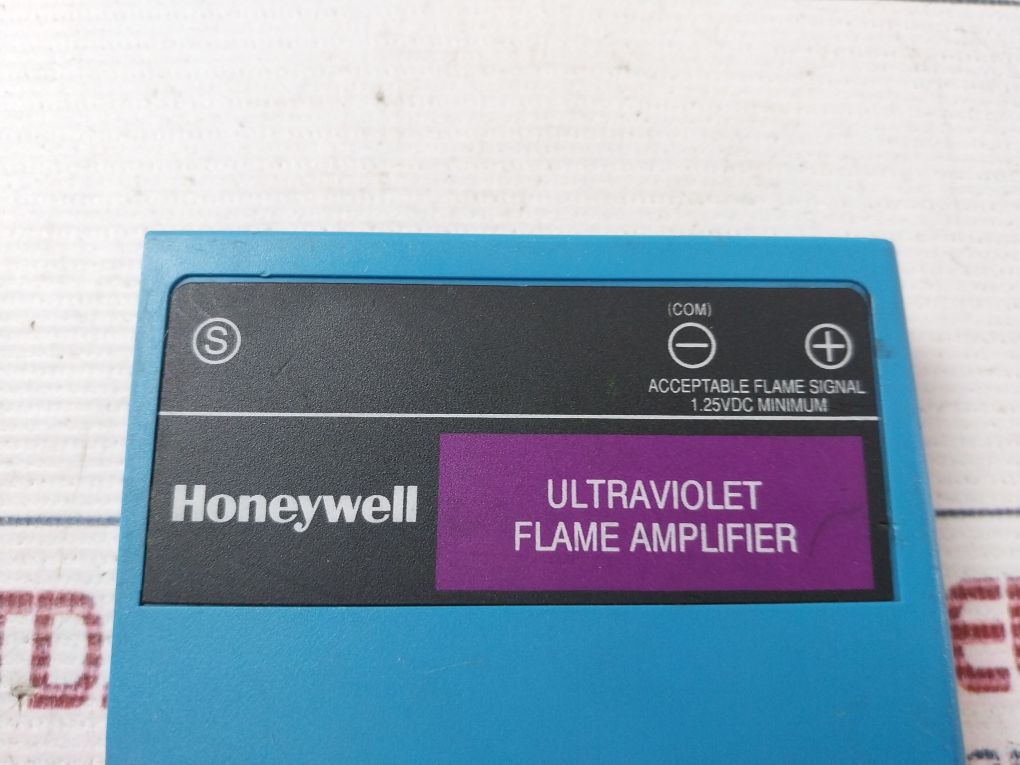 Honeywell R7849 A 1023 Ultraviolet Flame Amplifier