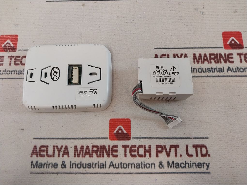 Honeywell T6800H2Wn Digital Thermostat