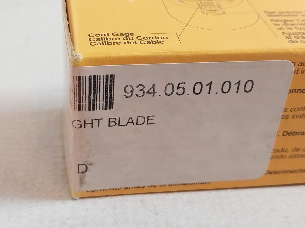 Hubbell Hbl5266C Male Straight Blade Plug 15A 125V