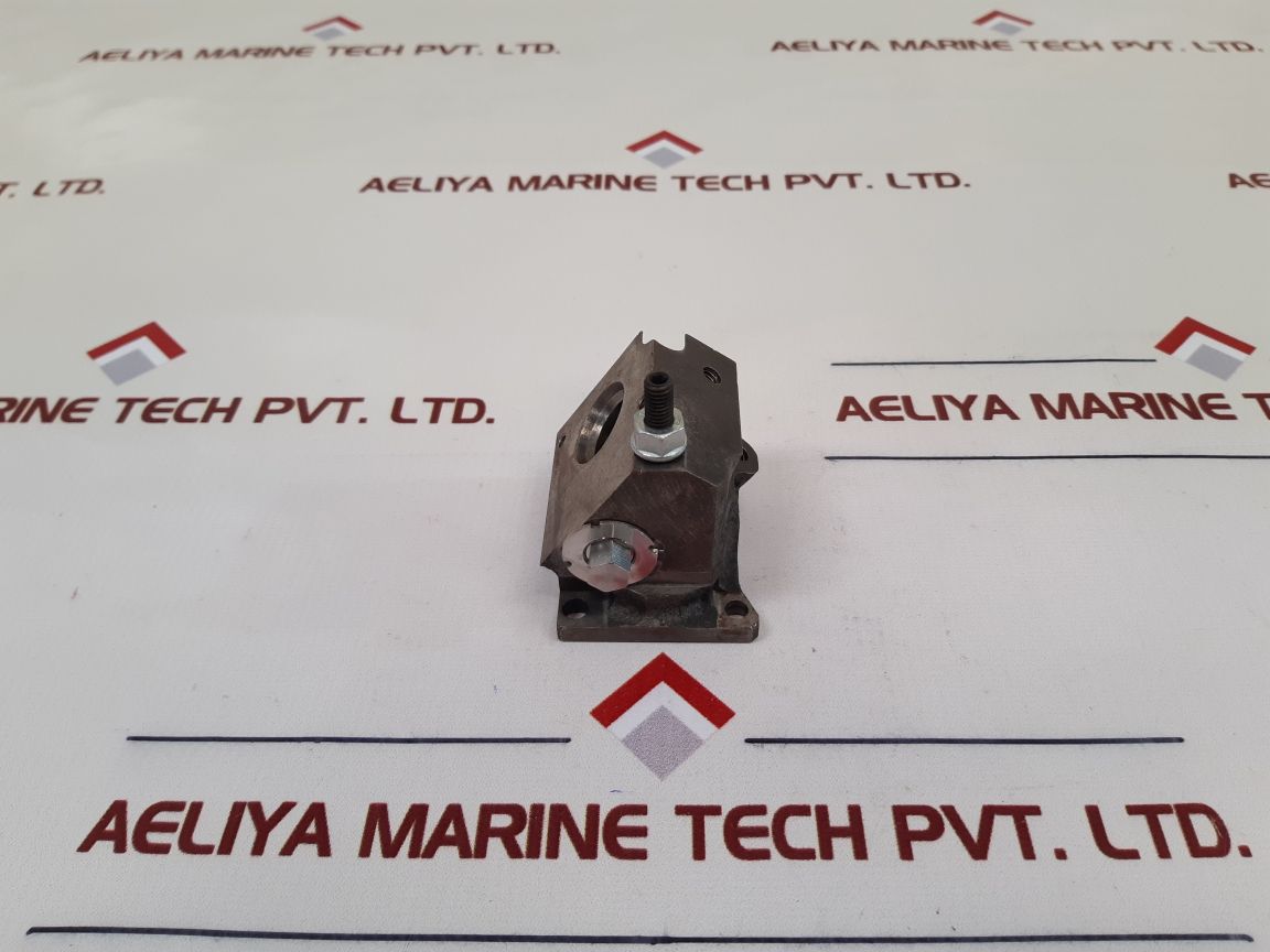 Huisman 2050188 Lever Cap,For Prop Valve Mechanism Set