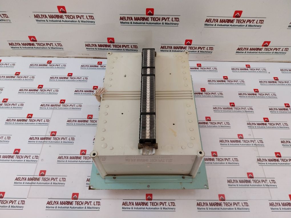 Hyun Jin J1-cons-1 Battery Charger & Discharger 50/60Hz