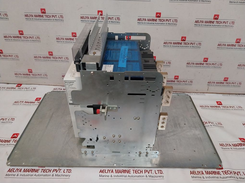 Hyundai Electric Hgn32 Air Circuit Breaker 3-pole 2624A