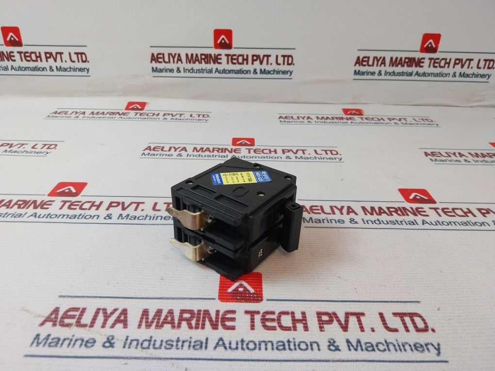 Hyundai Hbd-52D 2 Pole Molded Case Circuit Breaker 15A