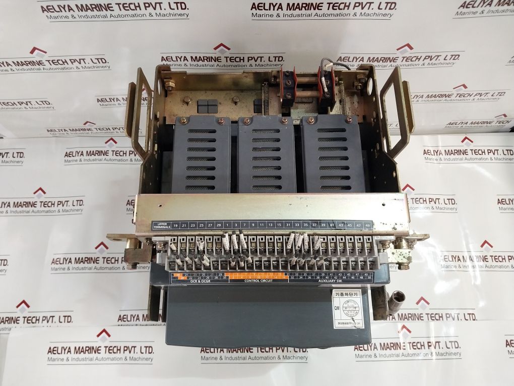 Hyundai Hian 08 Air Circuit Breaker 3 Pole 800A 220V 50/60Hz