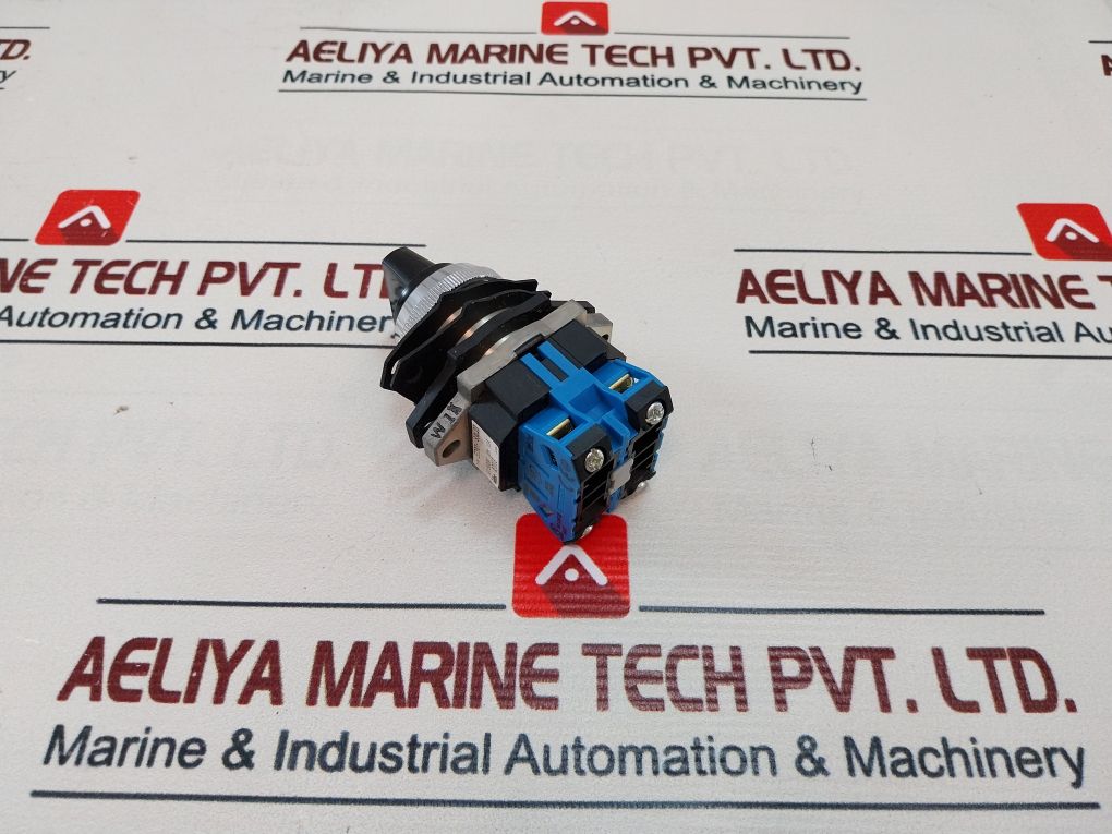 Idec Ec9D-s3L20 Selector Switch Control Unit