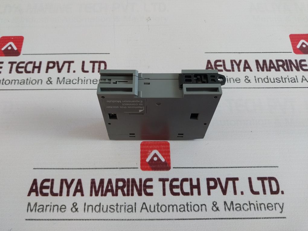 Idec Fc6A-j8A1 Voltage Current Input Module
